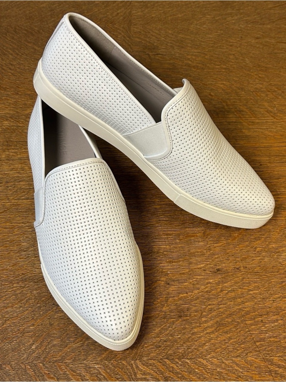 Vince White Pointed Toe Perforated Leather Loafer, Womens size 8.5